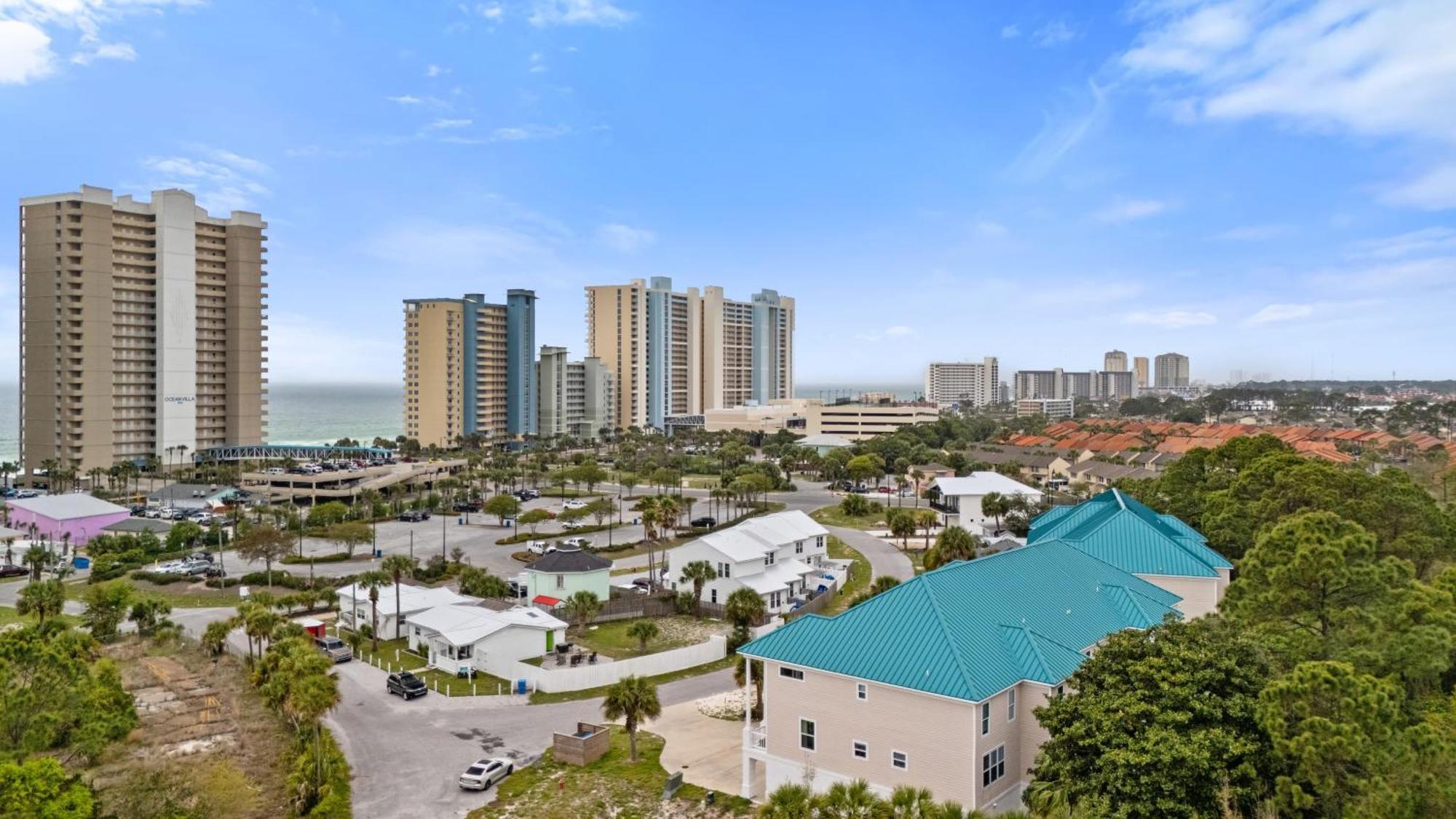 Holiday home Tidal Charm By Avantstay Walk To Community Pool Balcony Ocean Views Panama City Beach