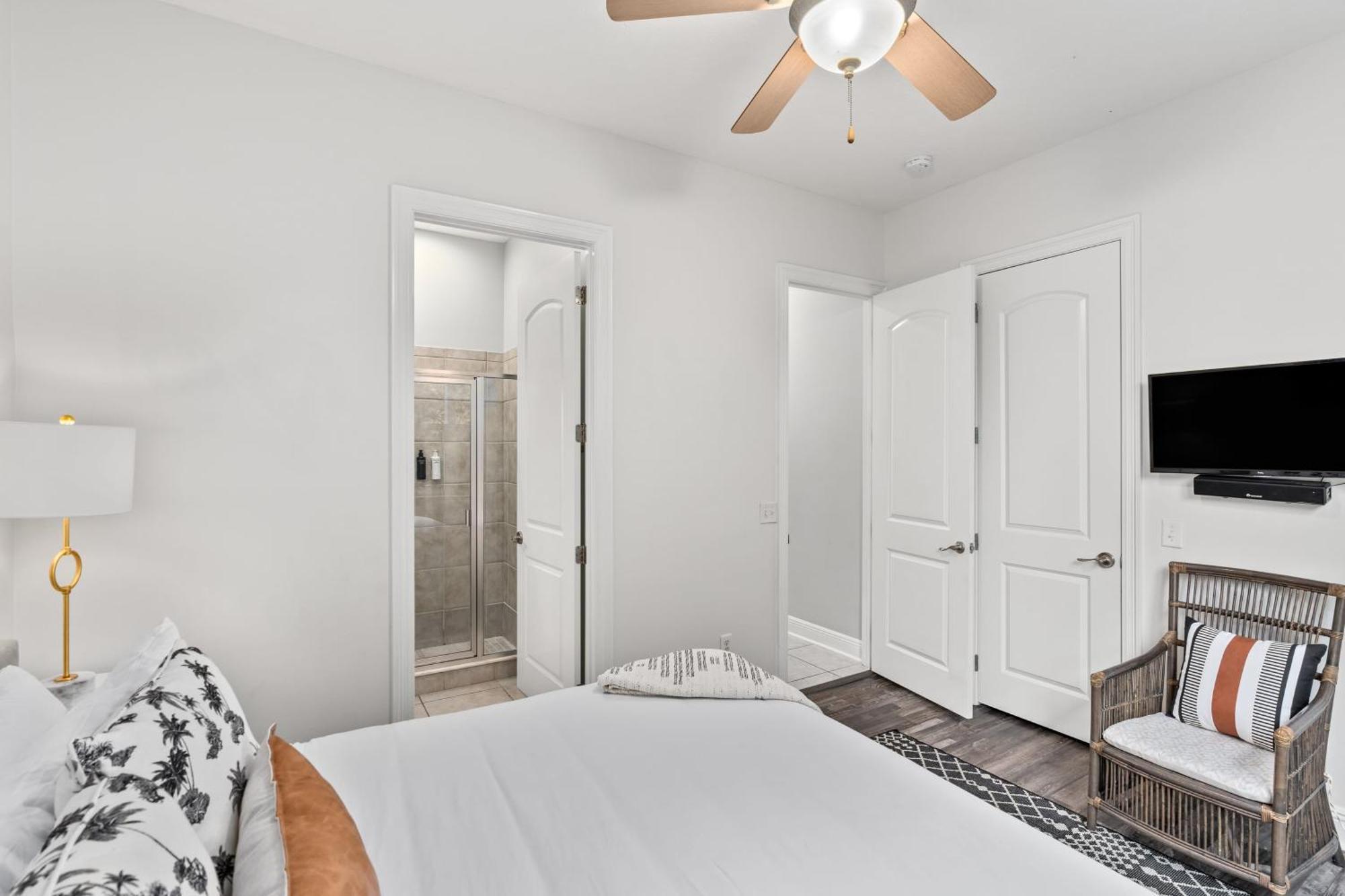 Tidal Charm By Avantstay Walk To Community Pool Balcony Ocean Views Holiday home Panama City Beach