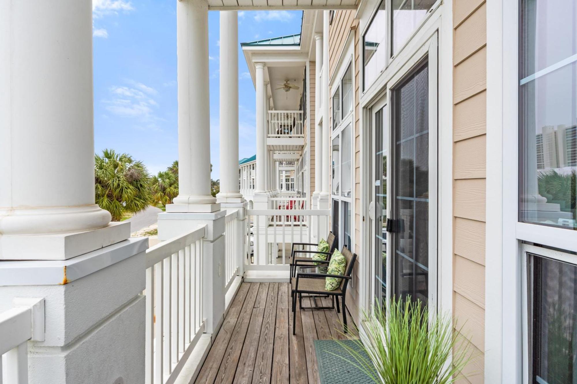 Tidal Charm By Avantstay Walk To Community Pool Balcony Ocean Views Holiday home