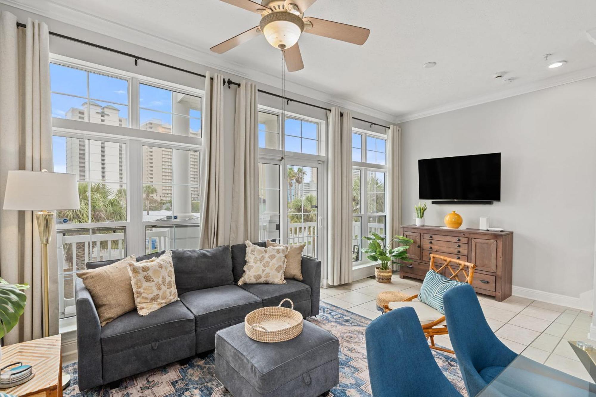 Tidal Charm By Avantstay Walk To Community Pool Balcony Ocean Views Holiday home *