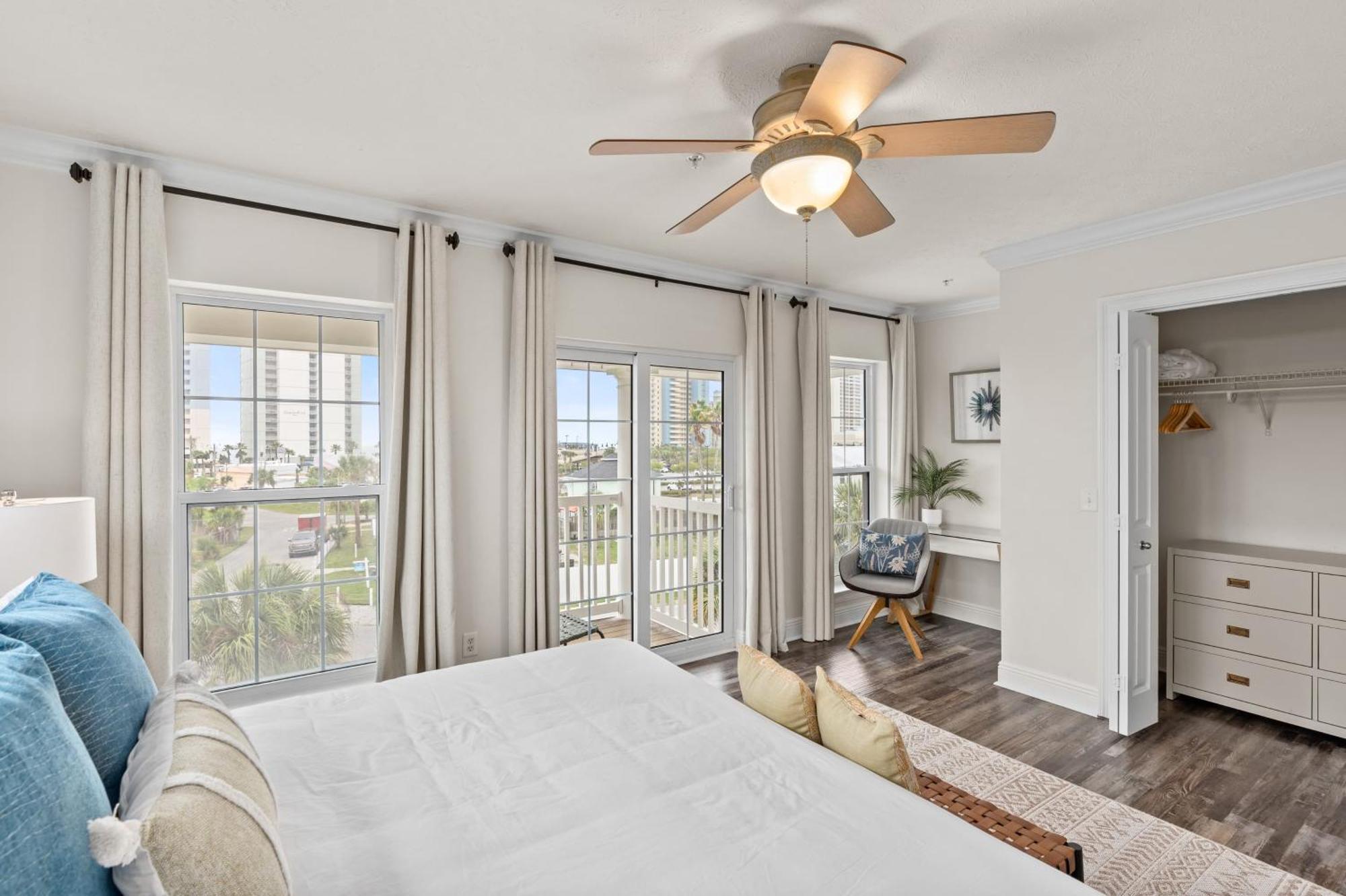 Holiday home Tidal Charm By Avantstay Walk To Community Pool Balcony Ocean Views *